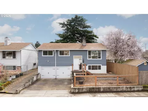 9216 SE Market St, Portland, OR 97216