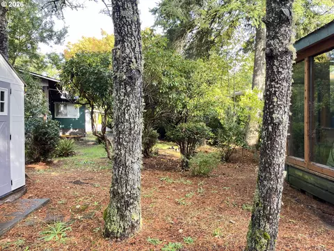 154 Outer Dr, Florence, OR 97439 photo 40