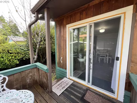 154 Outer Dr, Florence, OR 97439 photo 24