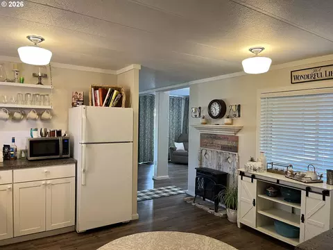 154 Outer Dr, Florence, OR 97439 photo 9