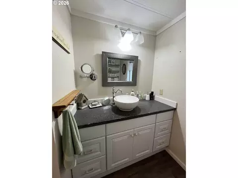 154 Outer Dr, Florence, OR 97439 photo 7