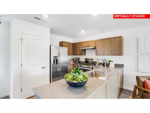 5761 Bainbridge Rd, Eugene, OR 97402 photo 6