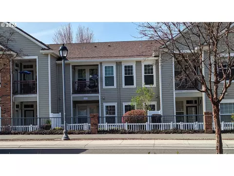 1150 NE Horizon Loop #1502, Hillsboro, OR 97124