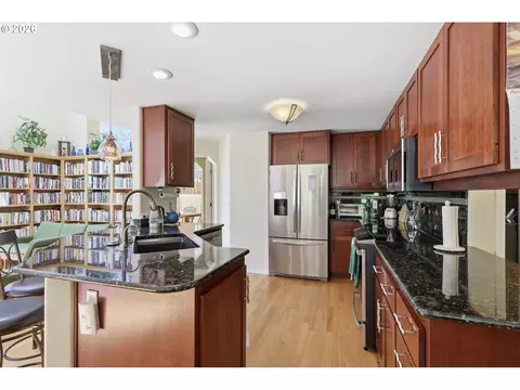 Kitchen - 721 Brookside Dr, Eugene, OR 97405 photo 2 of 6
