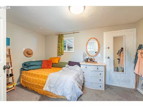 Bedroom - 1415 S Bertelsen Rd #40, Eugene, OR 97402 photo 1 of 2