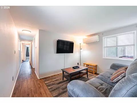 Living - 1415 S Bertelsen Rd #40, Eugene, OR 97402 photo 1 of 2