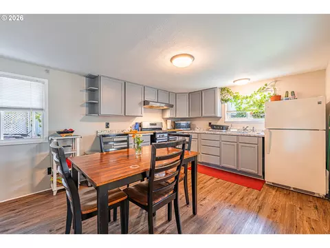 Kitchen - 1415 S Bertelsen Rd #40, Eugene, OR 97402 photo 1 of 4