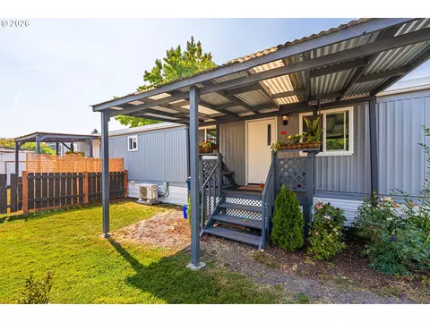 Exterior - 1415 S Bertelsen Rd #40, Eugene, OR 97402 photo 6 of 7