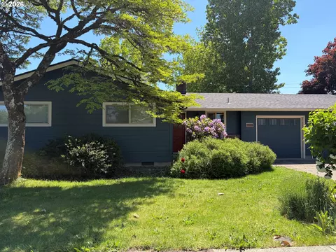 2146 Birchwood Ave, Eugene, OR 97401