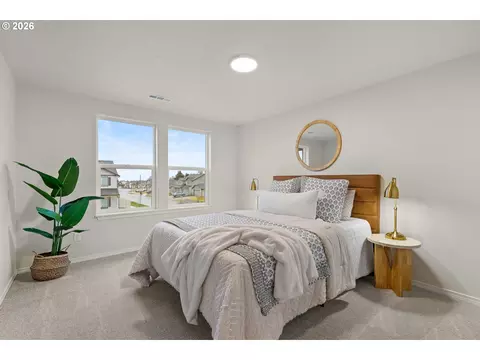 Bedroom - 5275 Holly St, Springfield, OR 97478 photo 4 of 4