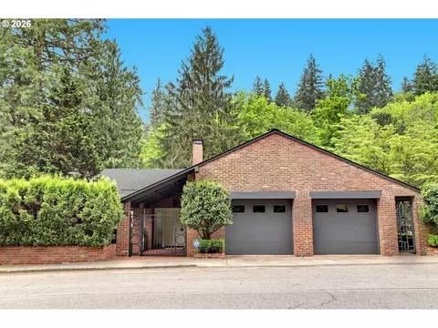 2780 SW Talbot Rd, Portland, OR 97201