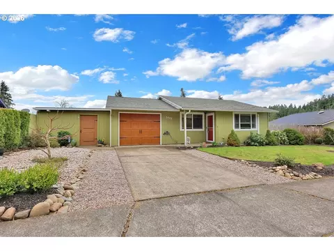 1435 W Harrison Ave, Cottage Grove, OR 97424
