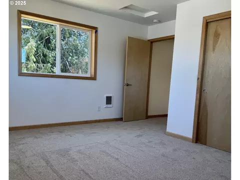 Bedroom - 5275 Forest Ln, Eugene, OR 97402 photo 6 of 12