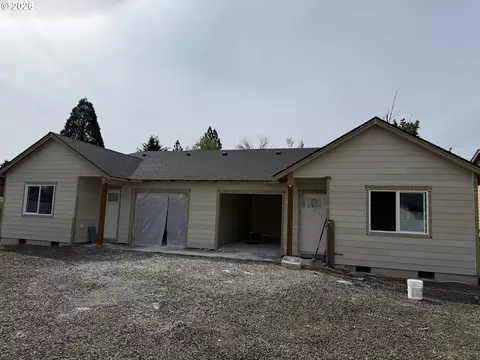 1185 37th Ct, Sweet Home, OR 97386