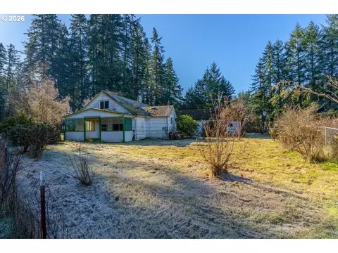 39388 River Dr, Lebanon, OR 97355