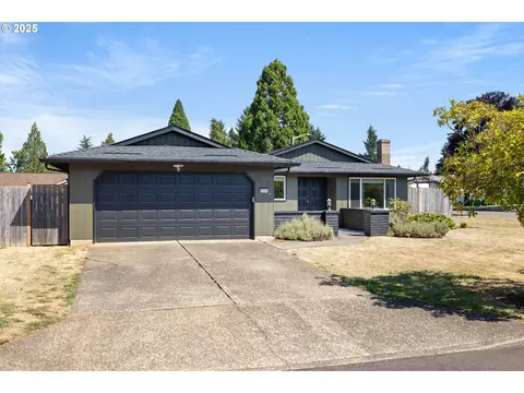 12311 Blue Ridge Dr, Oregon City, OR 97045
