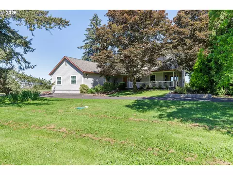 13925 S Carus Rd, Oregon City, OR 97045