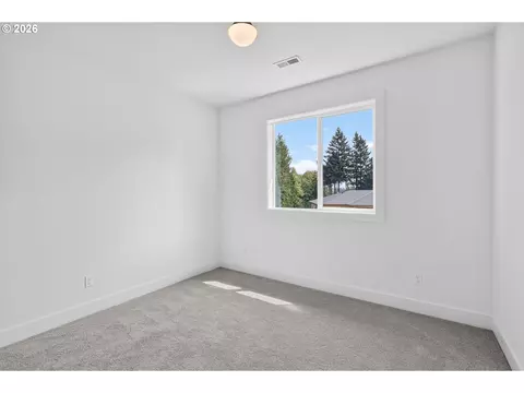 Bedroom - 19045 Ochoco Ct #68, Sandy, OR 97055 photo 6 of 9