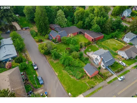 14 Th St #3, Oregon City, OR 97045