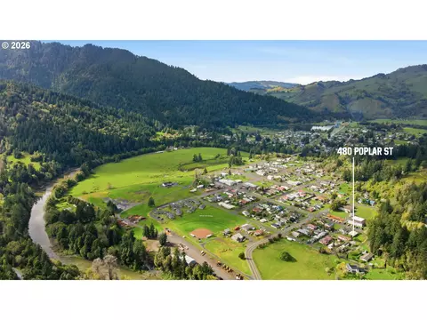 View/Area - 480 Poplar St, Powers, OR 97466 photo 2 of 7