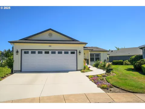 4055 Royal Ave #52, Eugene, OR 97402