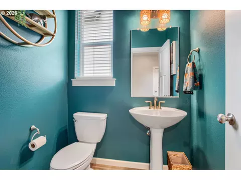 Bath - 38475 Maple St, Sandy, OR 97055 photo 1 of 3