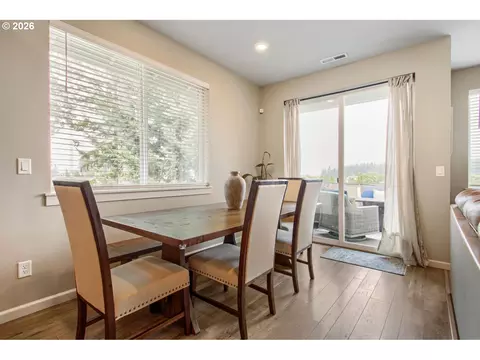 Dining - 38475 Maple St, Sandy, OR 97055 photo 1 of 1
