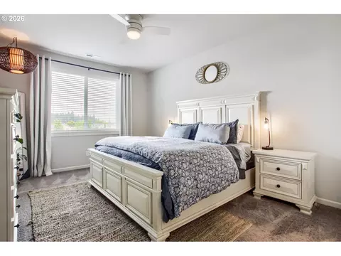 Bedroom - 38475 Maple St, Sandy, OR 97055 photo 1 of 4