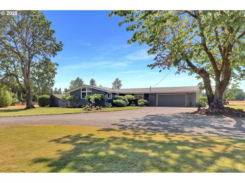 90774 Alvadore Rd, Junction City, OR 97448