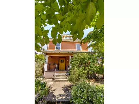 229 N Shaver St, Portland, OR 97227