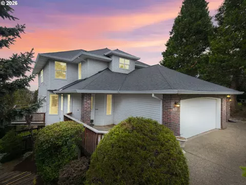 Exterior - 4233 SW 28th Ct, Gresham, OR 97080 photo 2 of 5