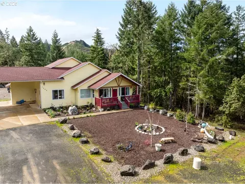 1260 Ireland Rd, Winston, OR 97496