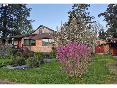 397 Reedsford Rd, Myrtle Point, OR 97458