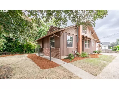 708 Hiatt St, Lebanon, OR 97355