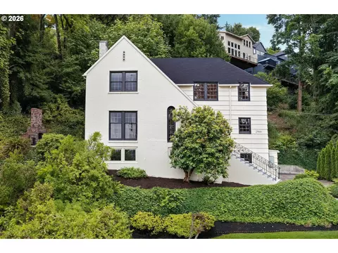 2966 NW Cornell Rd, Portland, OR 97210