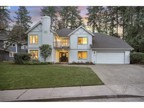16181 Parelius Cir, Lake Oswego, OR 97034