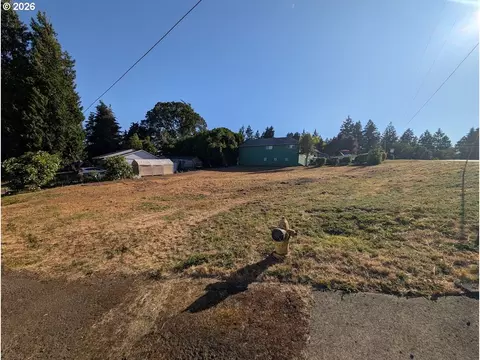 510 W 5th St, La Center, WA 98629