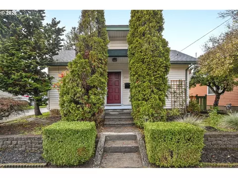 7701 N Hodge Ave, Portland, OR 97203