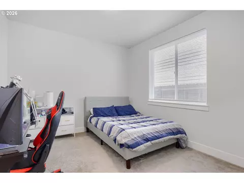 Bedroom - 652 SW 49th Dr, Gresham, OR 97080 photo 1 of 5