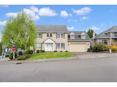 13719 SW Westridge Ter, Portland, OR 97223