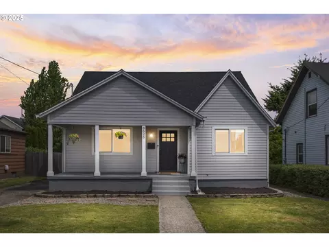8625 NE Hassalo St, Portland, OR 97220
