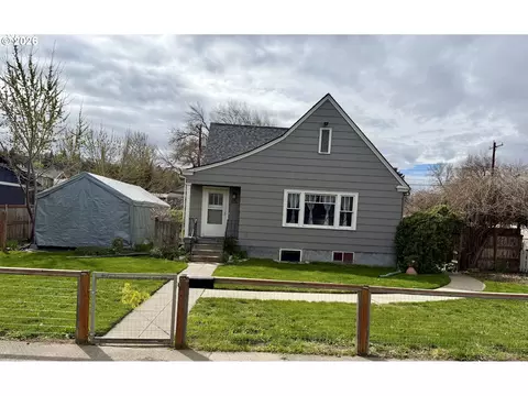 614 W 8th St, The Dalles, OR 97058