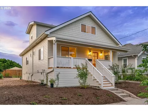915 SE Malden St, Portland, OR 97202
