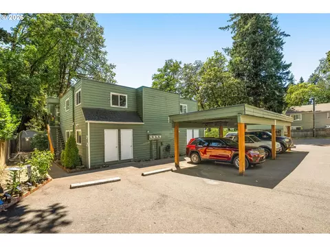 3930 Lake Grove Ave #C1, Lake Oswego, OR 97035
