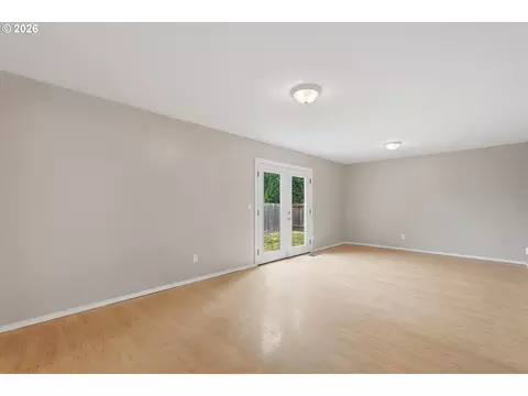 Living - 1543 NE 16th Way, Gresham, OR 97030 photo 1 of 9