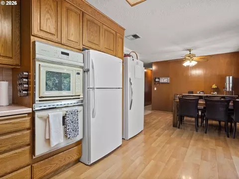 1801 E Laurel Dr, Newberg, OR 97132 photo 17