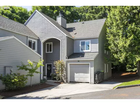 5225 Jean Rd #108, Lake Oswego, OR 97035