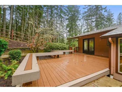 Exterior - 28198 Briggs Hill Rd, Eugene, OR 97405 photo 9 of 17