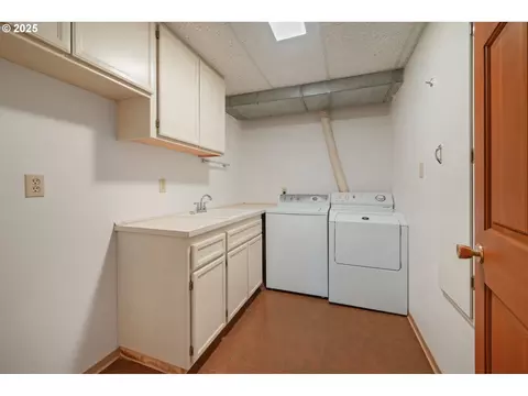 Other - 28198 Briggs Hill Rd, Eugene, OR 97405 photo 4 of 8