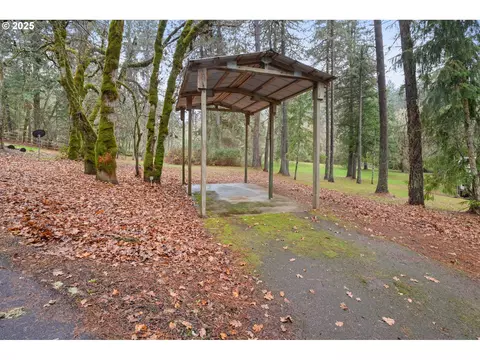 Exterior - 28198 Briggs Hill Rd, Eugene, OR 97405 photo 5 of 17